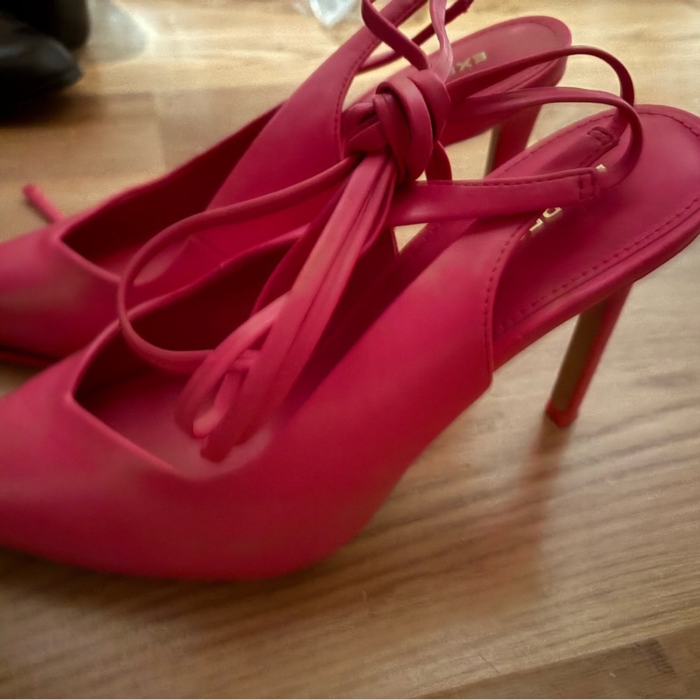 Express pink heels